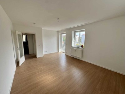Erstbezug: 3 Zi-Wohnung in St. Peter, EBK, Balkon, renoviert