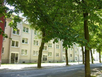 schöne 3-Zimmer Wohnung mit offener Küche u. 2 Balkone