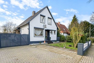 Charmantes Einfamilienhaus in idyllischer Lage – Modernisiert, gemütlich & bestens angebunden!