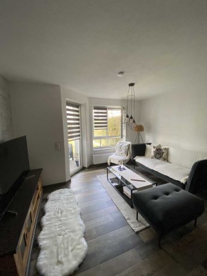 Exklusive, renovierte 2-Zimmer-Wohnung mit Einbauküche und Garten in Sindelfingen-Maichingen
