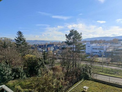 Helle 2-Zi.-Wohnung mit Balkon und Panoramablick in Stuttgart-Bad Cannstatt