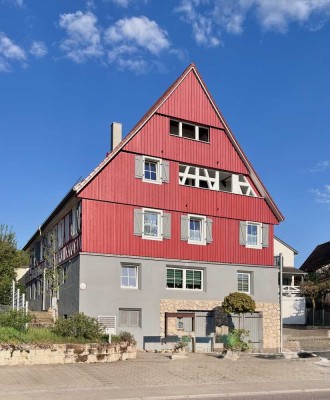 Mehrfamilienhaus mit 6 Einheiten als Kapitalanlage – 2024 renoviert, gut vermietet