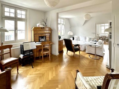 *Reserviert* Exklusive 3,5-Zimmer-Wohnung in Kronberg mit einzigartigem Ausblick