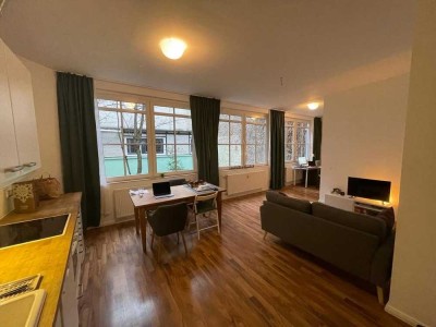 **Renovierte 1,5-Zimmer-Wohnung in Köln**