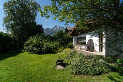 Charmanter Bungalow mit Untersbergblick! Sanierungsbedürftig