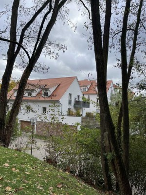 Exklusive, barrierefreie 4-Zimmer-Wohnung mit Terrasse und eigenem Garten