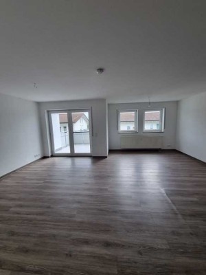 2-Zimmer-Wohnung mit EBK und einem sonnigen Balkon