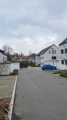 Schöne hochwertige 2-Zi. Whg. mit Balkon in Biberach.