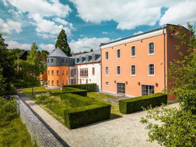 NM 13: Luxuriöses Wohn- & Gewerbeensemble mit flexibler Nutzung