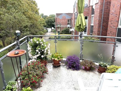Helle 2 Zimmerwohnung mit Balkon und Garage als Kapitalanlage...