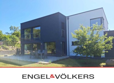 Repräsentativer Bauhaus Stil mit gehobener Ausstattung