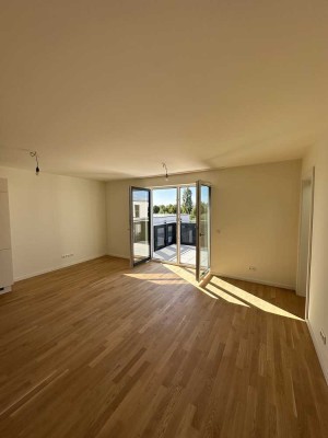 KfW 40-Neubau-Wohnung mit EBK, Dachterrasse in Süd, Duschbad, Echtholzparkett, Fahrstuhl