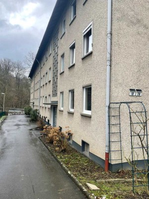 Lichthelle 3-Zimmer Wohnung mit Balkon und Garage in Gummersbach zu Vermieten!