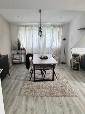 Helle 3-Zimmer-Dachgeschosswohnung in kernsaniertem 3-Familienhaus – zentral & ruhig gelegen