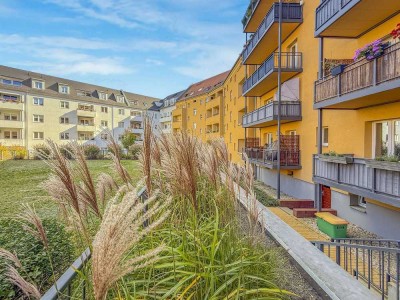 Exklusive 3-Zimmer-Altbauwohnung mit Balkon, Fußbodenheizung & edlem Eichenparkett in bester Lage