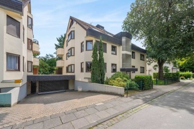 Attraktive 3-Zimmer-Endetagenwohnung mit Blick ins Grüne und TG-Stellplatz in Toplage