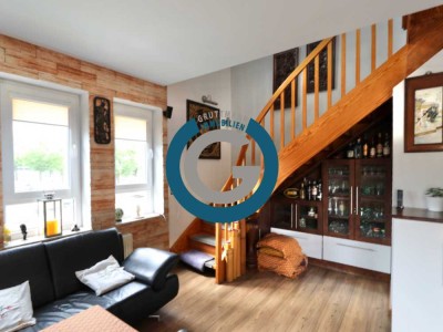 2 TERRASSEN & PKW-STELLPLATZ - DACHGESCHOSS-MAISONETTE & SPITZBODEN - EINBAUTEN, MUSIKANLAGE,…