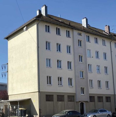 Erstbezug nach Sanierung mit EBK: Exklusive Wohnung mit Wohnküche, Schlafzimmer und geh. Ausstattung