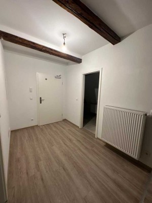 Entdecken Sie dieses einzigartige Juwel - eine Galeriewohnung mit Fensterluke aus dem Jahr 1541!