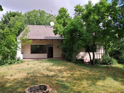 Schönes 9 ZKB Einfamilienhaus oder auch 2 Familienhaus in TOP Lage!!! - A2 Immobilien GmbH