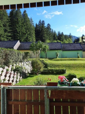 Barrierefreie Neubauwohnung mit Garten und Garage