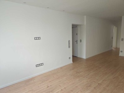 Frisch Sanierte 3-Zimmer-Wohnung mit Balkon und Garten in ruhiger Verkehrsgünstiger lager  Barmen