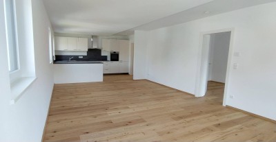 Großzügige 4-Zimmer-Wohnung mit traumhaftem See- und "Kaiserblick"