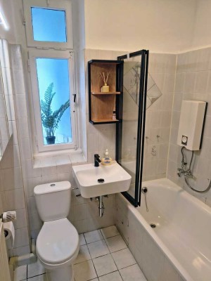 PRIVAT - Gemeinschaftsgarten und 3,5 Räume zzgl. Waschraum