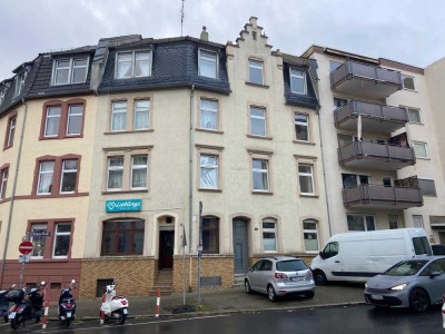 Charmante 2-Zimmer Wohnung, Erstebezug nach hochwertiger Sanierung, in Frankfurt-Bornheim