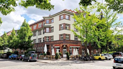 3-Zimmer-Altbauwohnung - Investieren in Wohnqualität - in 2025 bezugsfrei!