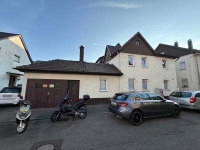 * GEPFLEGTES 2-FAMILIENHAUS MIT GARAGE IN STUTTGART-WANGEN *