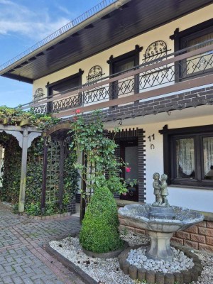 Haus mit Werkstatt, Lager und Scheune