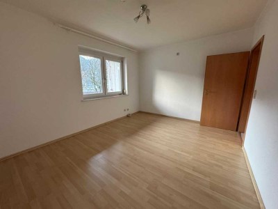 Schöne 3-Zimmer-Wohnung mit Balkon und Einbauküche in Oberndorf am Neckar