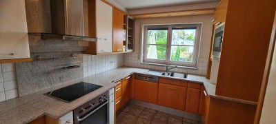 Komfortable Doppelhaushälfte mit geh. Innenausstattung und EBK in der Ravensburger Südstadt