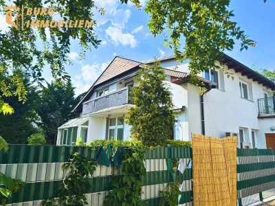 Wohnen &amp; Arbeiten vereint – Großzügige Villa (ca. 358 m²) mit zusätzlichem Ateliergebäude (ca. 170 m², 2 Nutzungseinheiten) in Vösendorf bei Wien