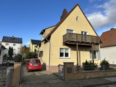 Renovierungsbedürftiges Einfamilienhaus mit Nebengebäude in Obrigheim (Pfalz)