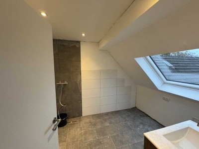 Schöne und sanierte 1-Zimmer-Dachgeschosswohnung in Waldfeucht