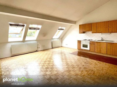 Dachgeschoss mit Loftcharakter Im Trendviertel Nähe WU und Prater. Günstige Betriebskosten