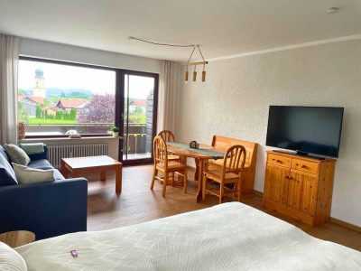 Exklusive 2-Zimmer-Wohnung mit Balkon und Einbauküche und Pool in Oy-Mittelberg (Petersthal)