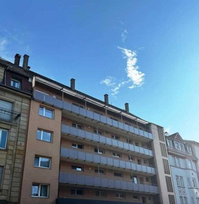 PF-Nordstadt, gut vermietete, renovierte 2-Zimmer-ETW mit Aufzug!