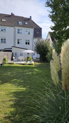 Stilvolle 3-Zimmer-Altbauwohnung mit gehobener Innenausstattung, Garten und Garage in Bottrop City