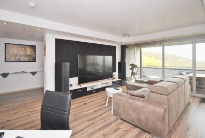 Helle, offen gestaltete 2-ZKB Wohnung mit Loggia, EBK und TG Stellplatz in Höhenlage in Lahnstein