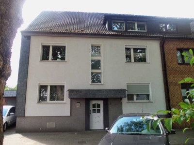 Gemütliche Single/Paar-Wohnung im Grünen und doch zentral in Essen Schönebeck. DG/2.ET.