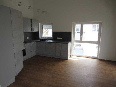 Langenenslingen tolle 2-3Zi WHG Neubau mit  Dachterr mit Aufzug 78qm , Garage