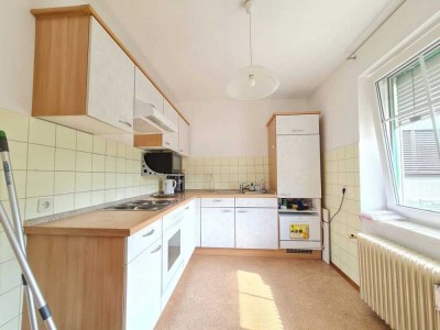 Schöne 2-Zimmer-Wohnung mit Balkon und Einbauküche in Oberhausen