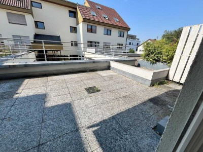 Sonnige 3-Zimmer Wohnung mit Terrasse und Tiefgaragenstellplatz