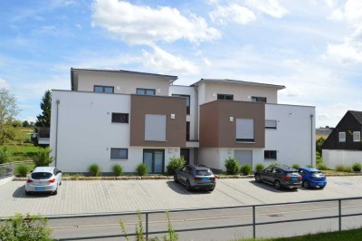 Traumhafte Penthouse Wohnung 4,5 Zimmer mit EBK in Mittelbiberach Südwestlage