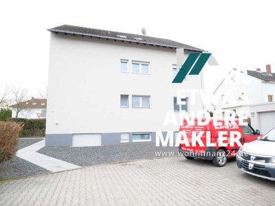 5,9 % Rendite: Gedämmtes und saniertes 4-Familienhaus mit 4 Garagen!