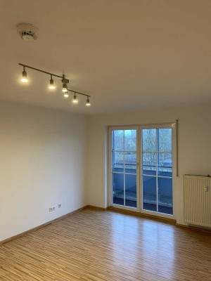 Stilvolle 1-Raum-Wohnung mit Balkon und EBK in Würzburg