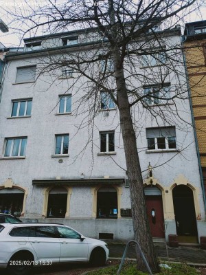 Helle neu sanierte Altbauwohnung 2ZKB in der Schwetzinger Vorstadt